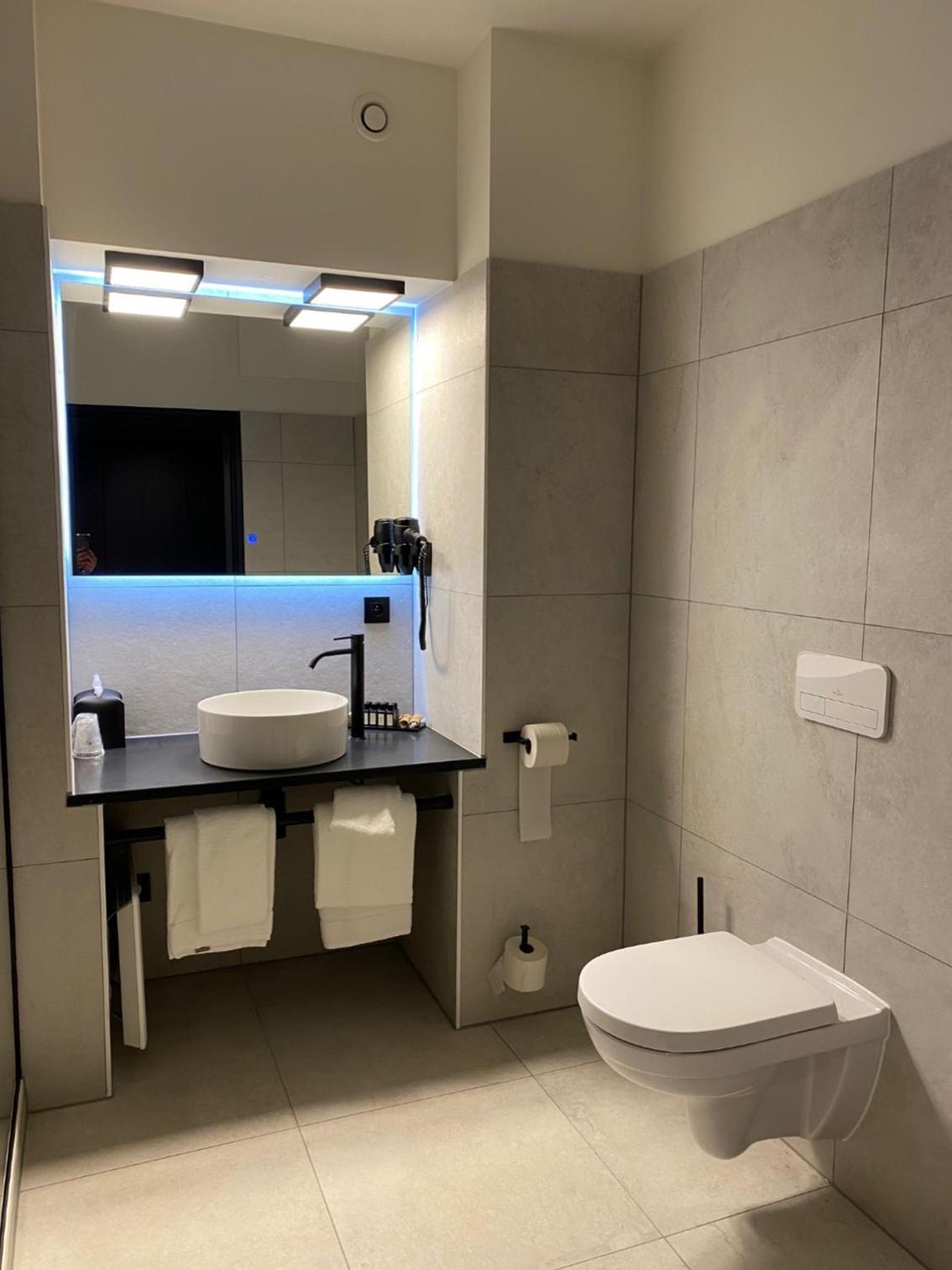 Bremberg Hotel 49/50