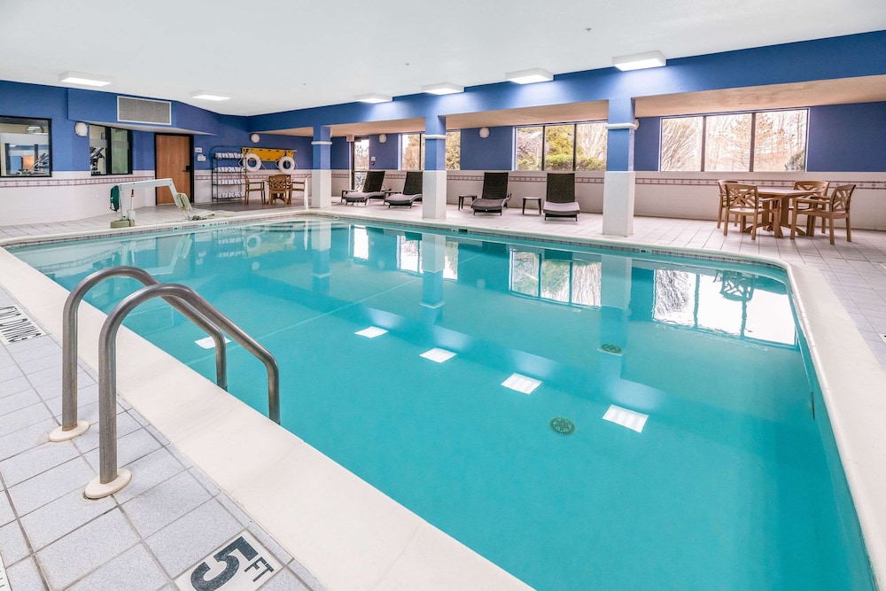 Holiday Inn Express Fremont by IHG 5/50
