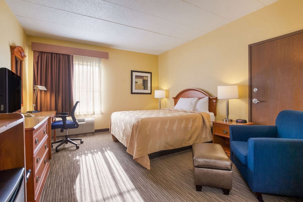 Quality Inn & Suites CVG Airport 13/30