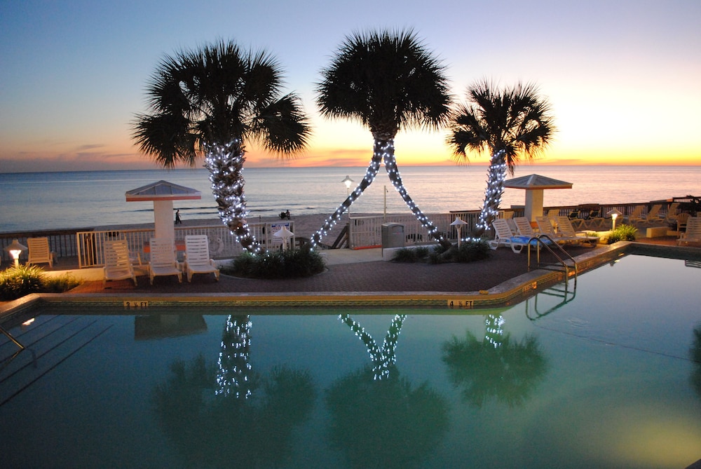 Palmetto Inn &amp; Suites 9/67