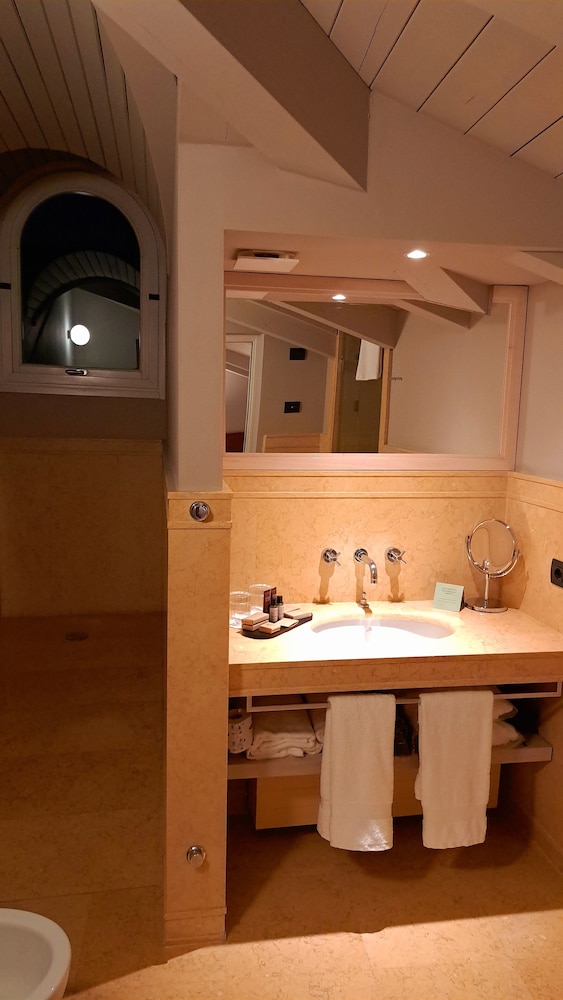 Art Hotel Novecento 47/50