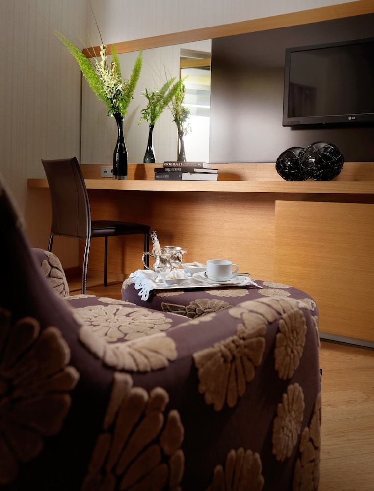 Divani Escape - Adults Only 59/67