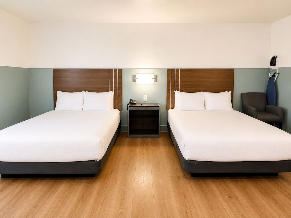 Room, 2 Queen Beds, Accessible