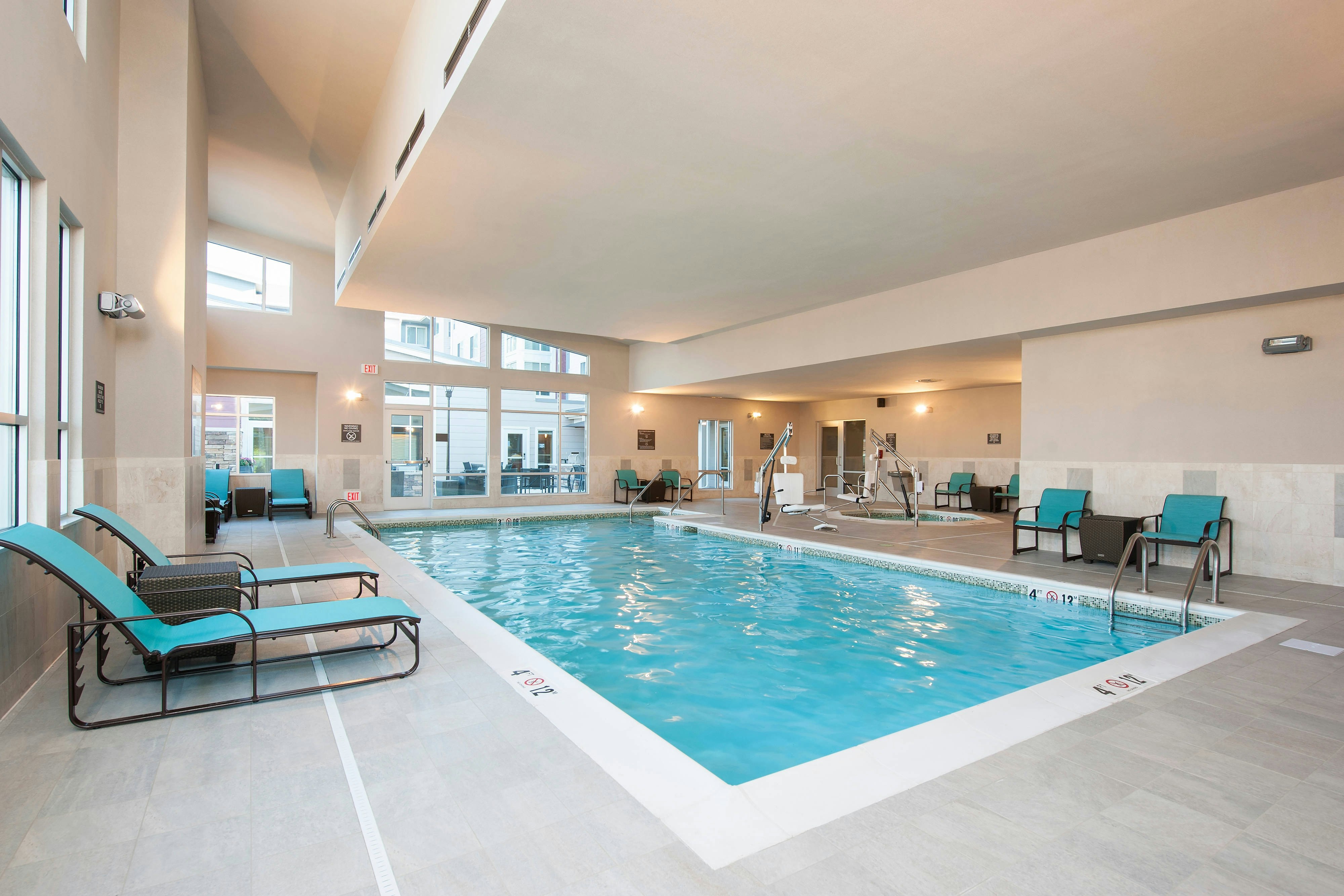 RESIDENCE INN BLOOMINGTON 15/34