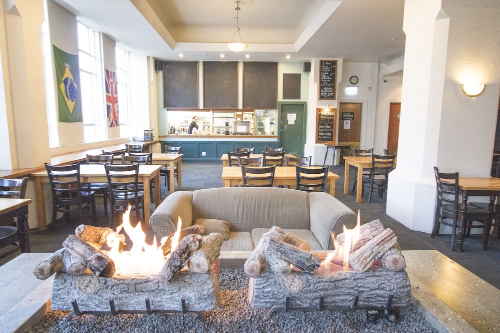 Hotel Waterloo Backpackers 32/34