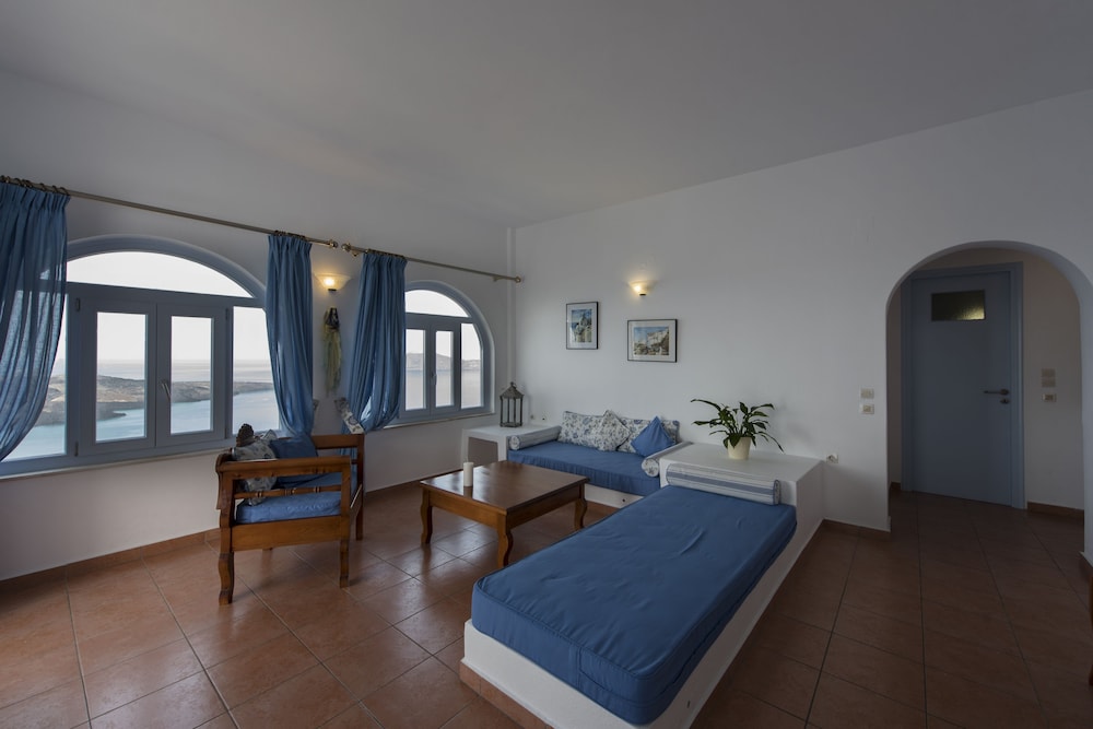 Kastro Suites 47/78