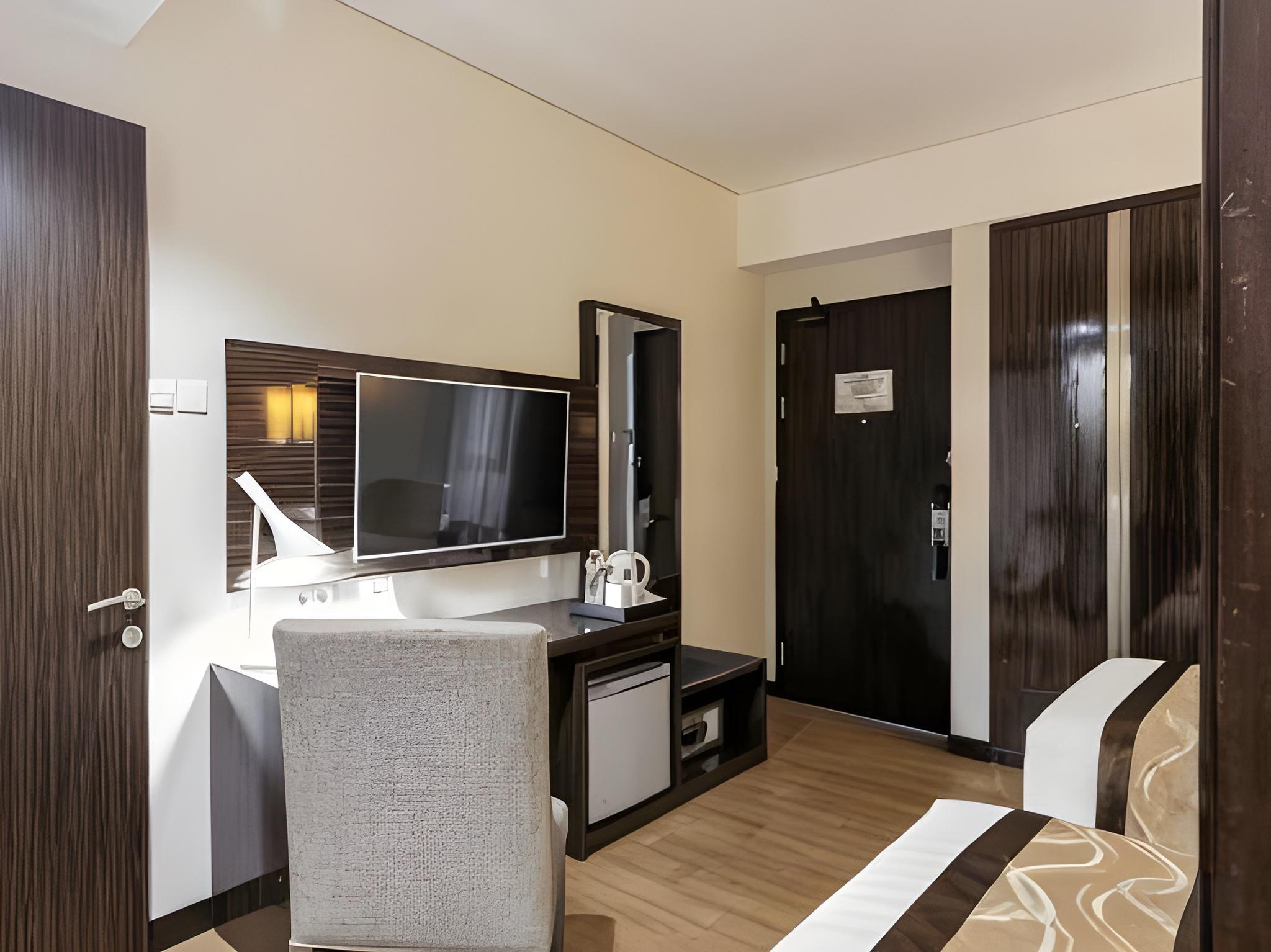 Deluxe, Moderate, Queen Bed