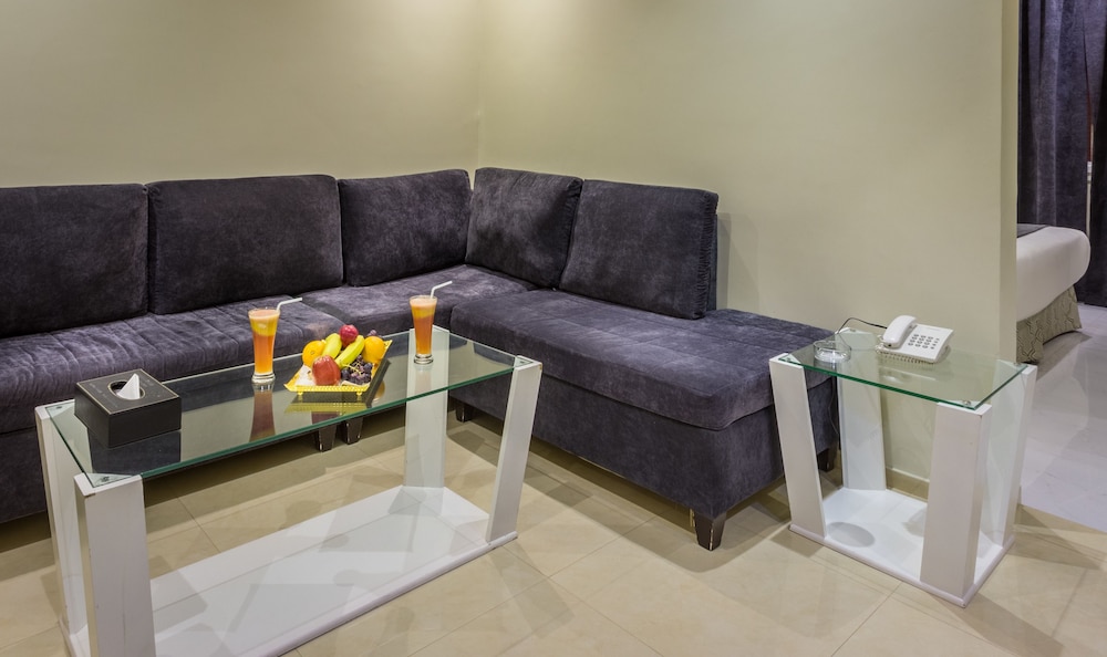 أجنحة المهيدب التخصصي(Almuhaidb Al Takhasosi Suites) 50/63
