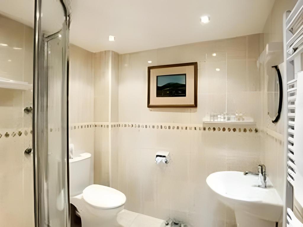 Manston Guest House 8/8
