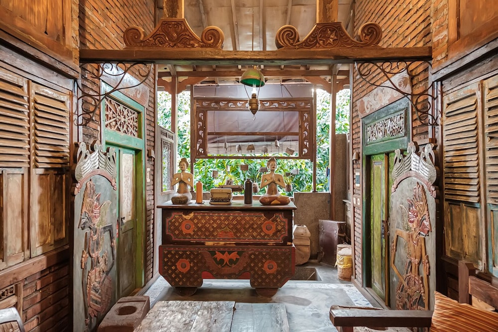 Twospaces Living At Bunga Desa 7/50