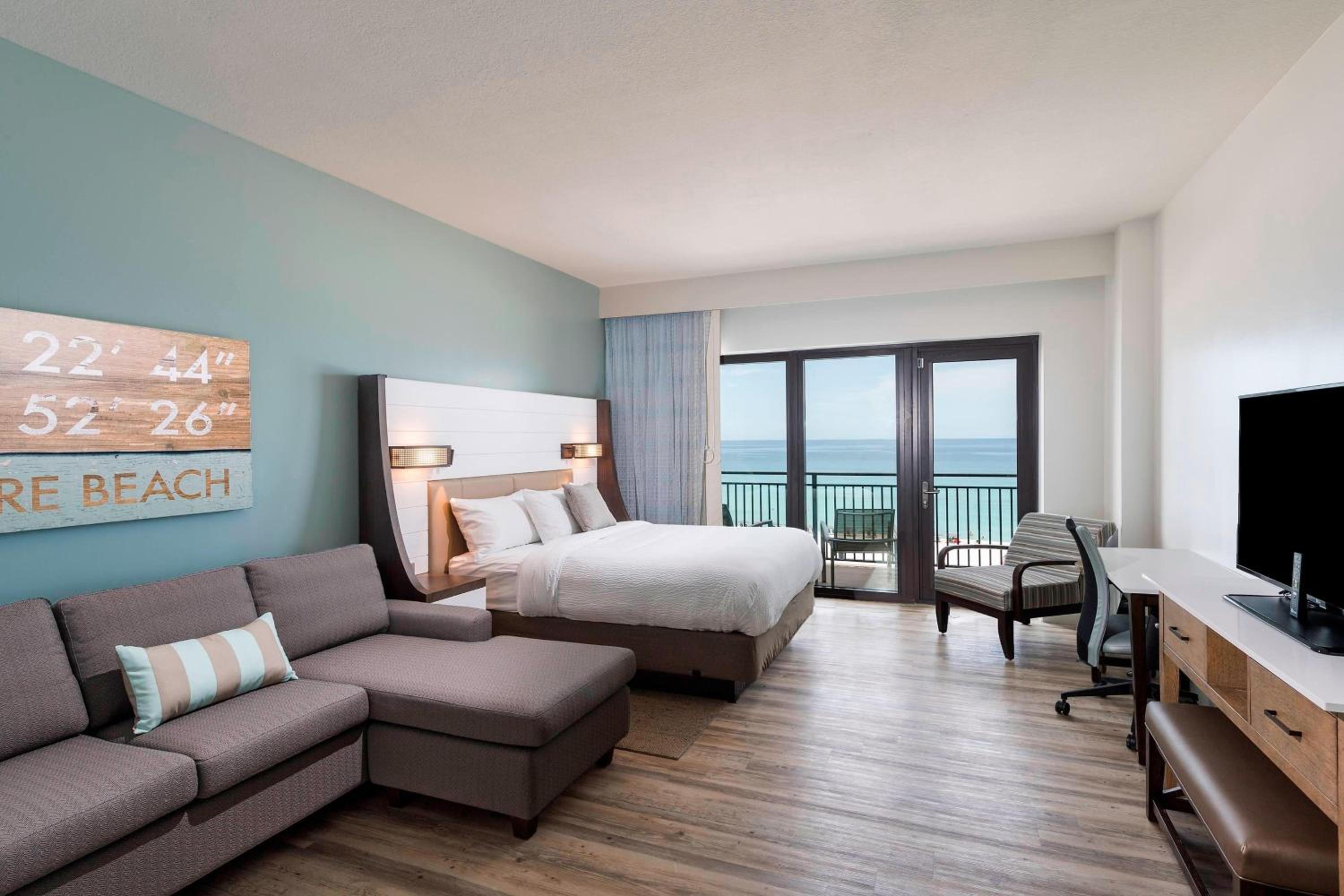 Suite, 2 Queen Beds, Gulf View, Balcony, Bathtub, Accessible
