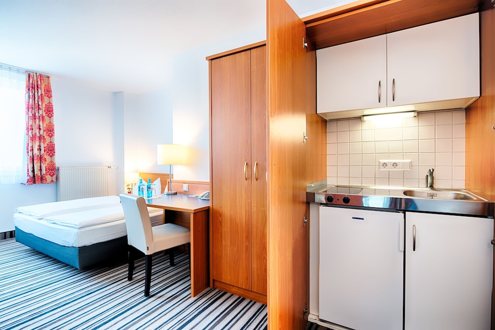 ACHAT Hotel Stuttgart Zuffenhausen 40/80