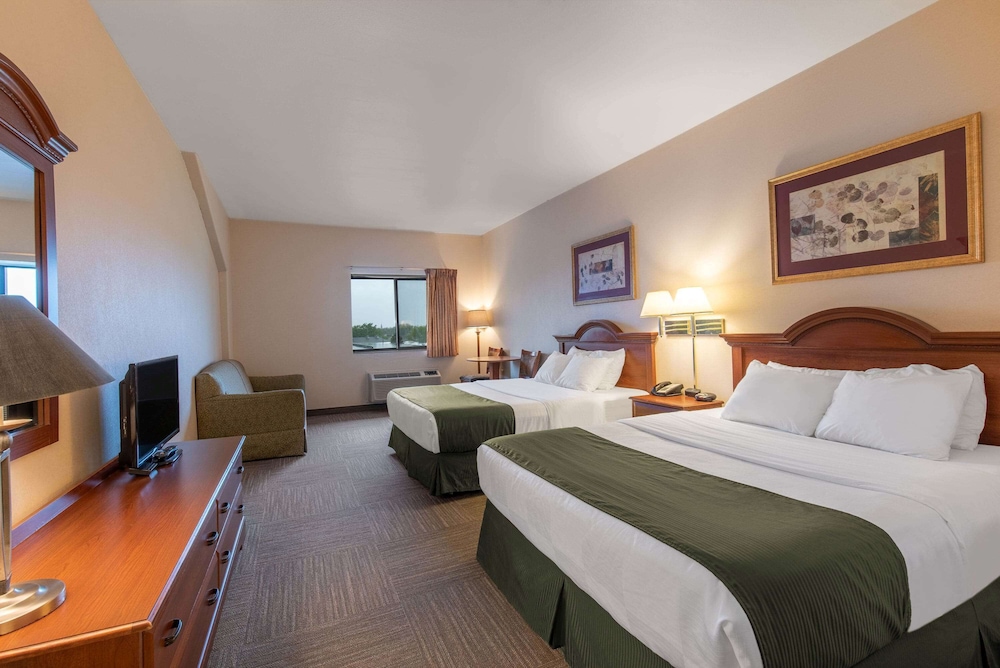 Days Inn by Wyndham Mitchell SD 9/36
