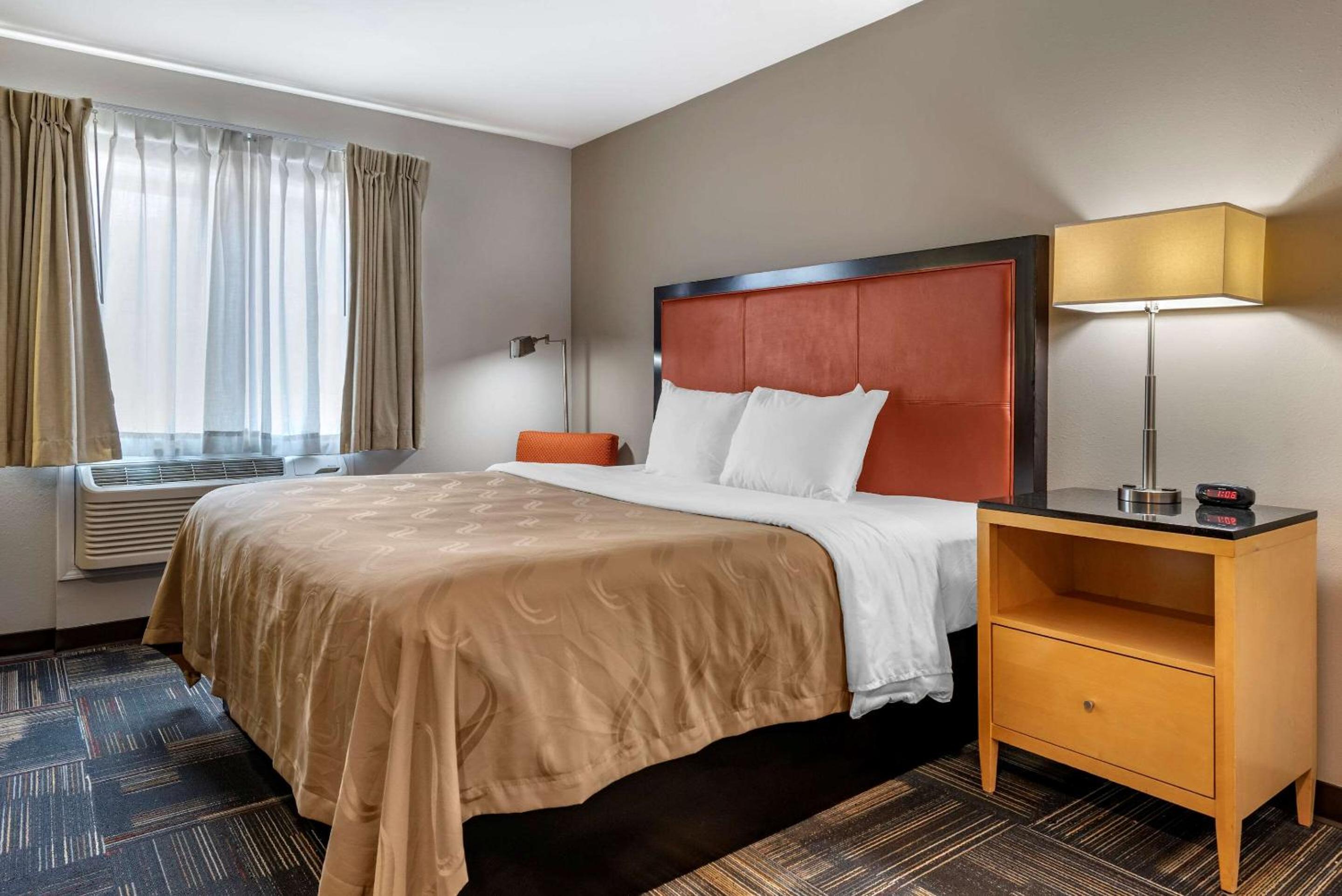 Standard, King Bed