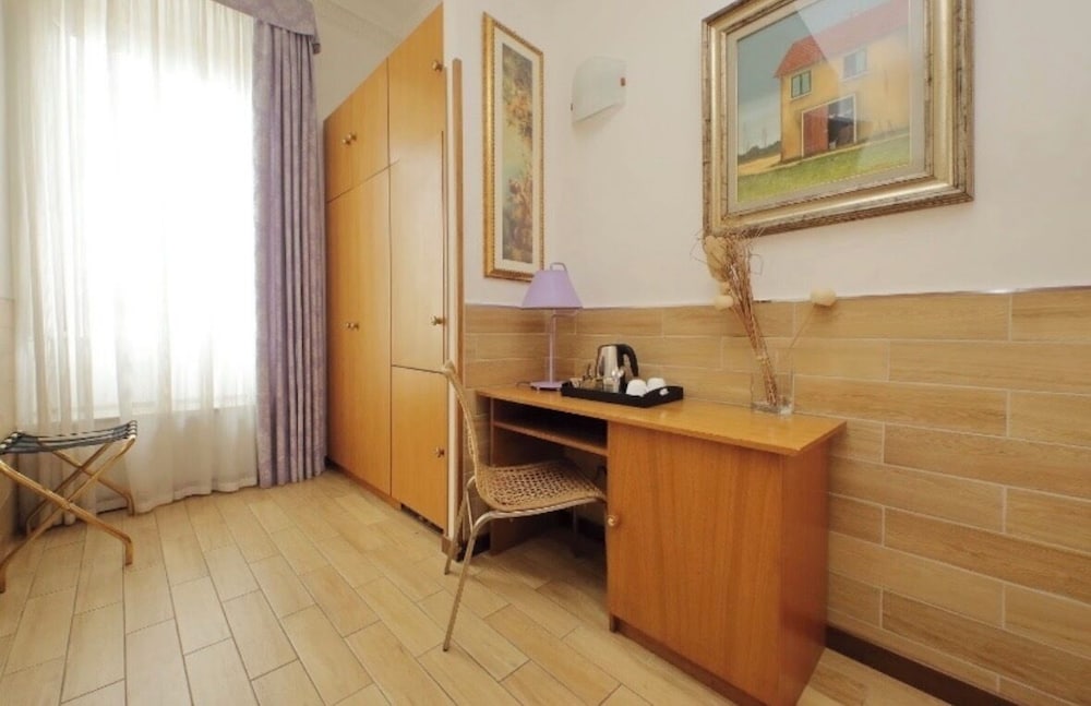 Sonnino Suite 11/59