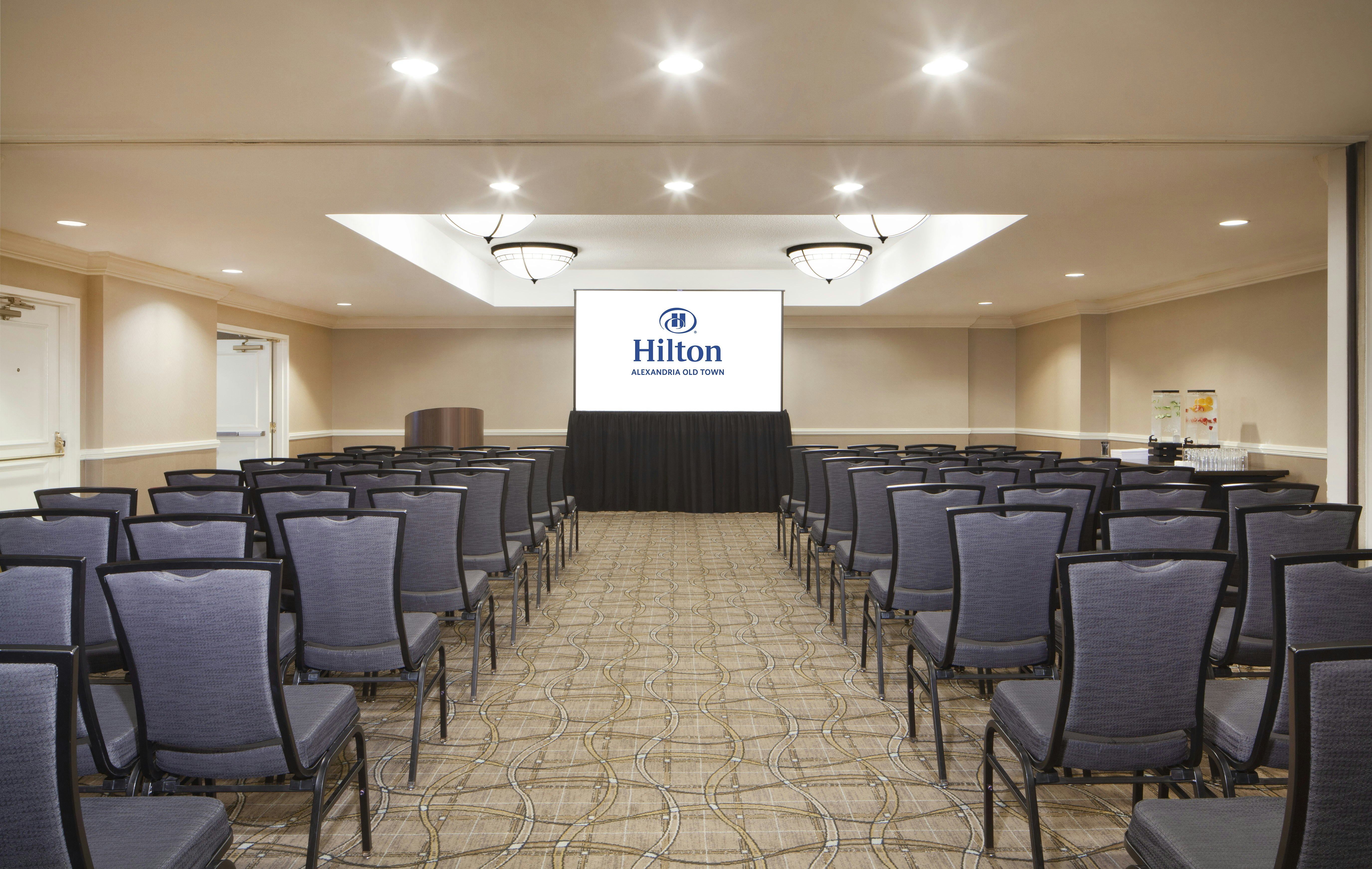 Hilton Alexandria Old Town 61/74