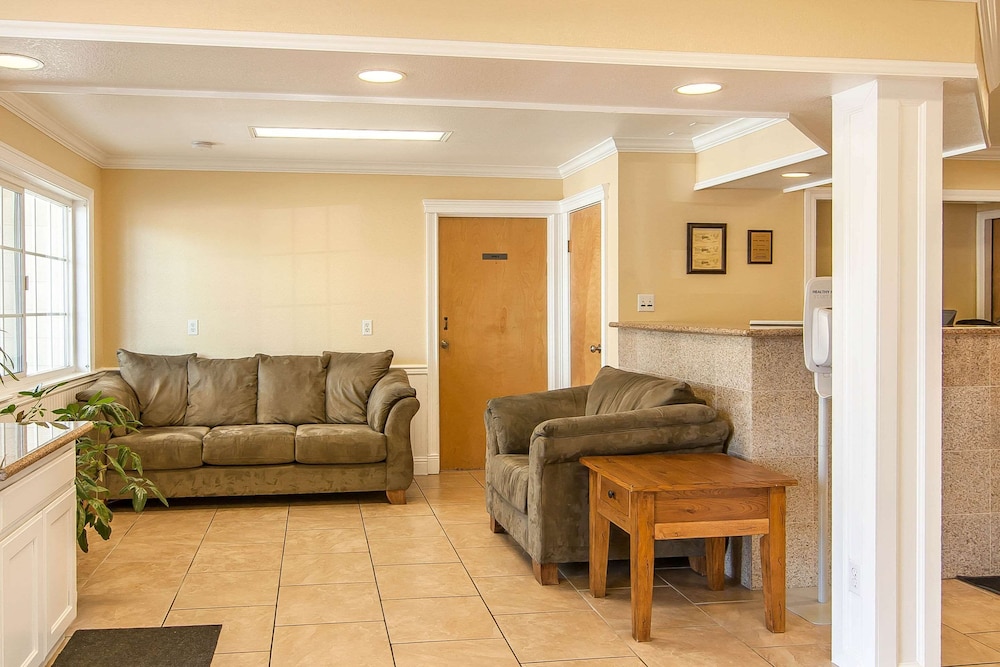 Quality Inn Grants Pass, OR 53/59