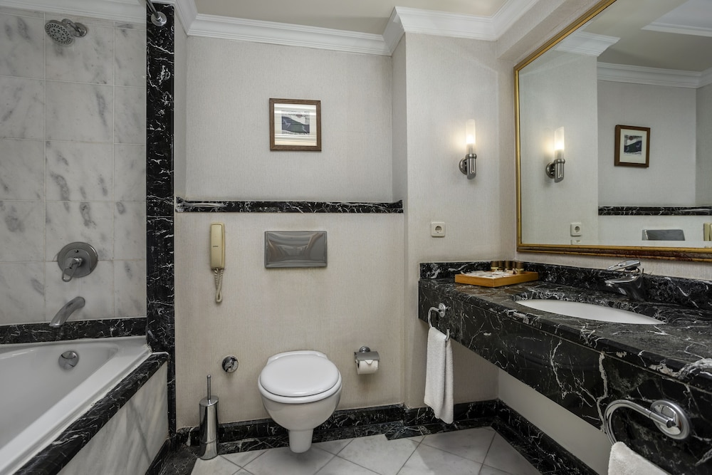 Simena Comfort Hotel 54/55
