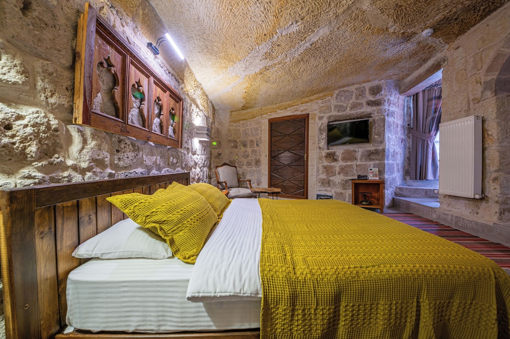 Kapalos Cave Hotel 15/47