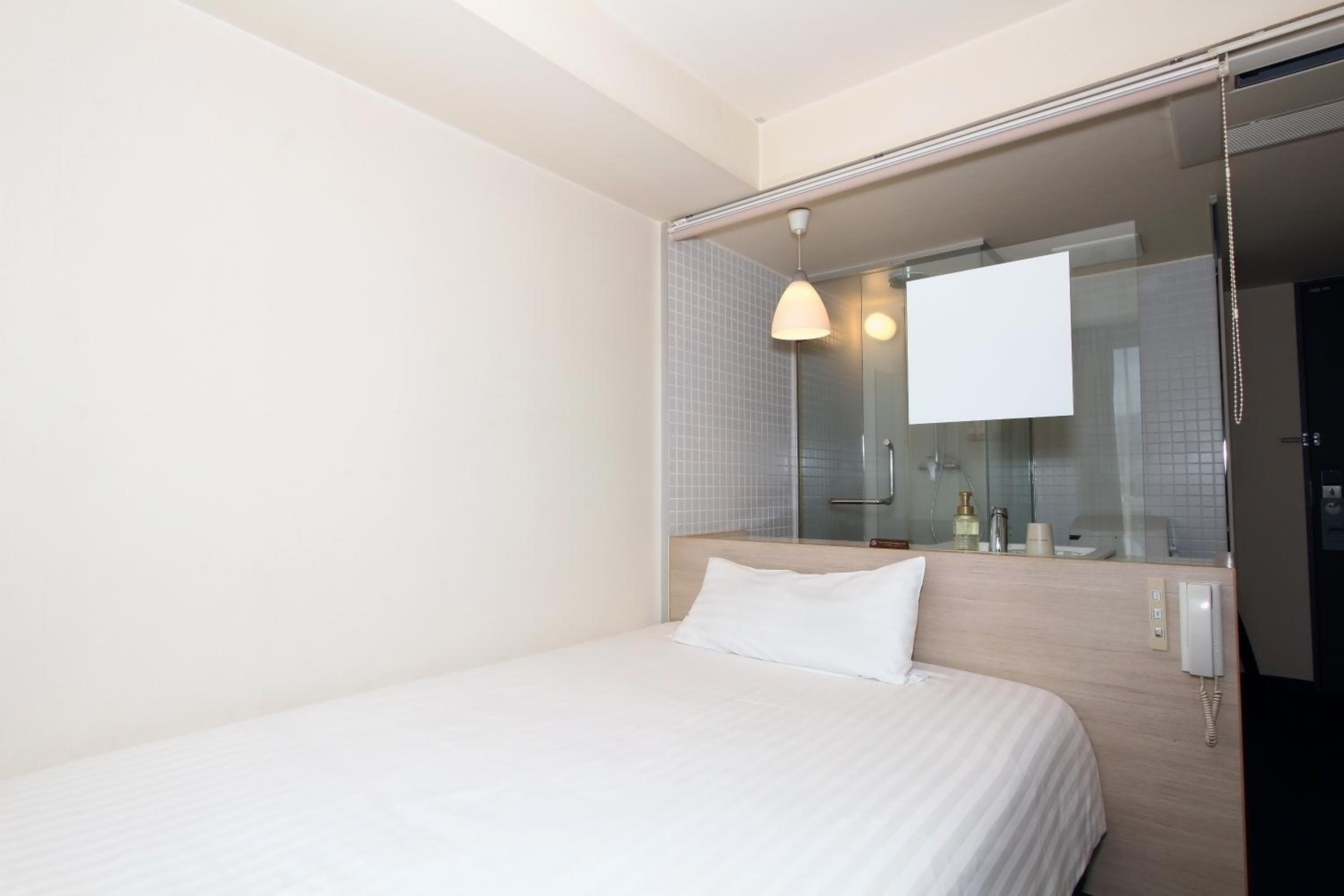 Semi Room, Double Bed