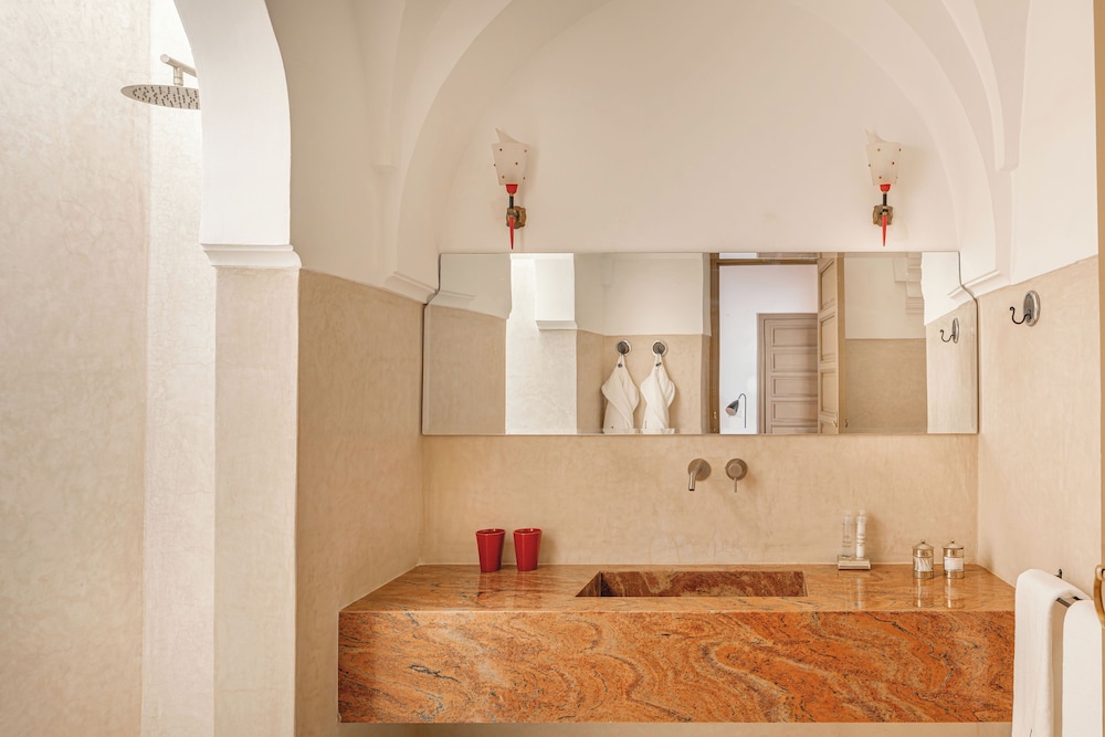 Riad Jaaneman 13/83