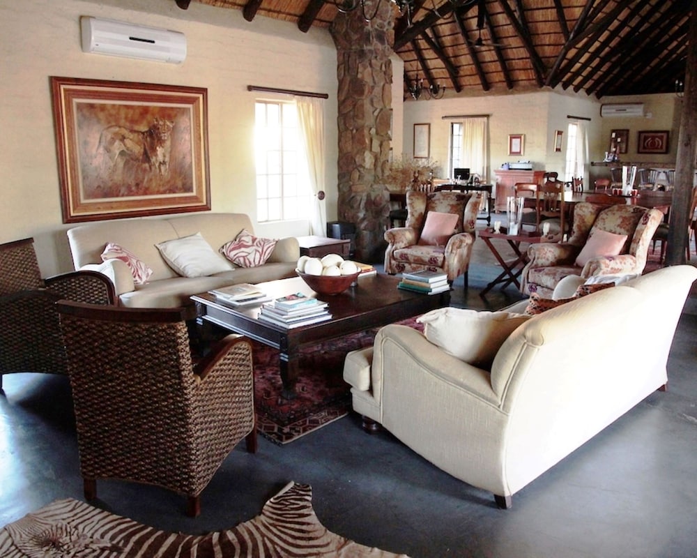 Shikwari Bush Lodge &amp; Pangolin Bush Camp 23/50