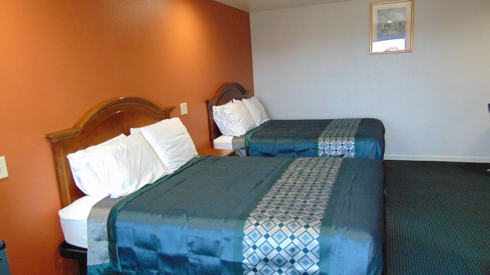 CORCORAN COUNTRY INN 21/48