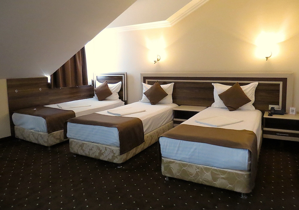 Artsakh Hotel 10/37