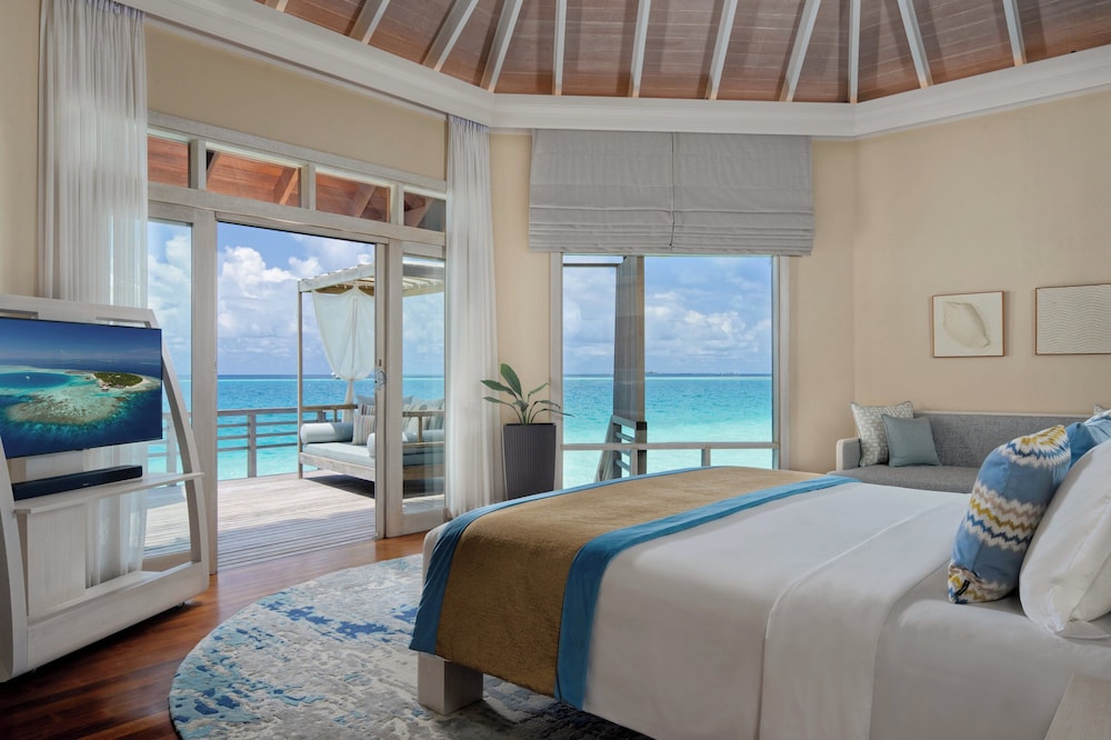 Baros Maldives 33/115