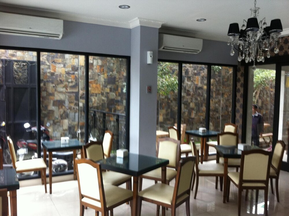 Votel Viure Hotel Yogyakarta 44/54