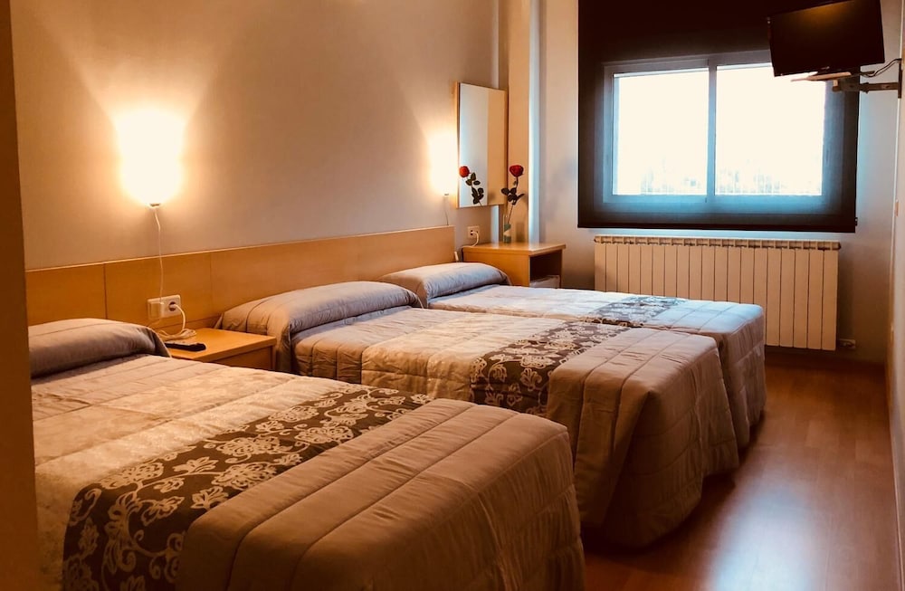 Hotel Viñas 17 7/27
