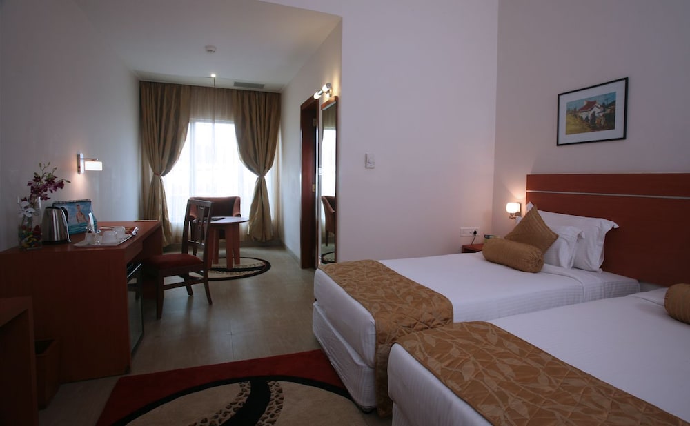 Licec Hotel at Leonia 5/19