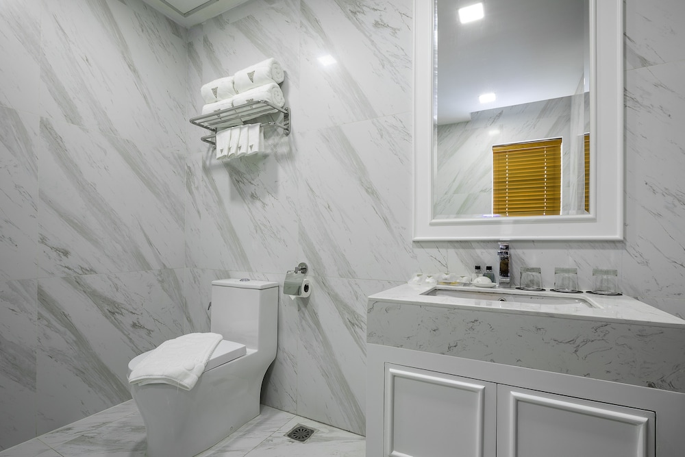 Vinny Boutique Hotel 42/48