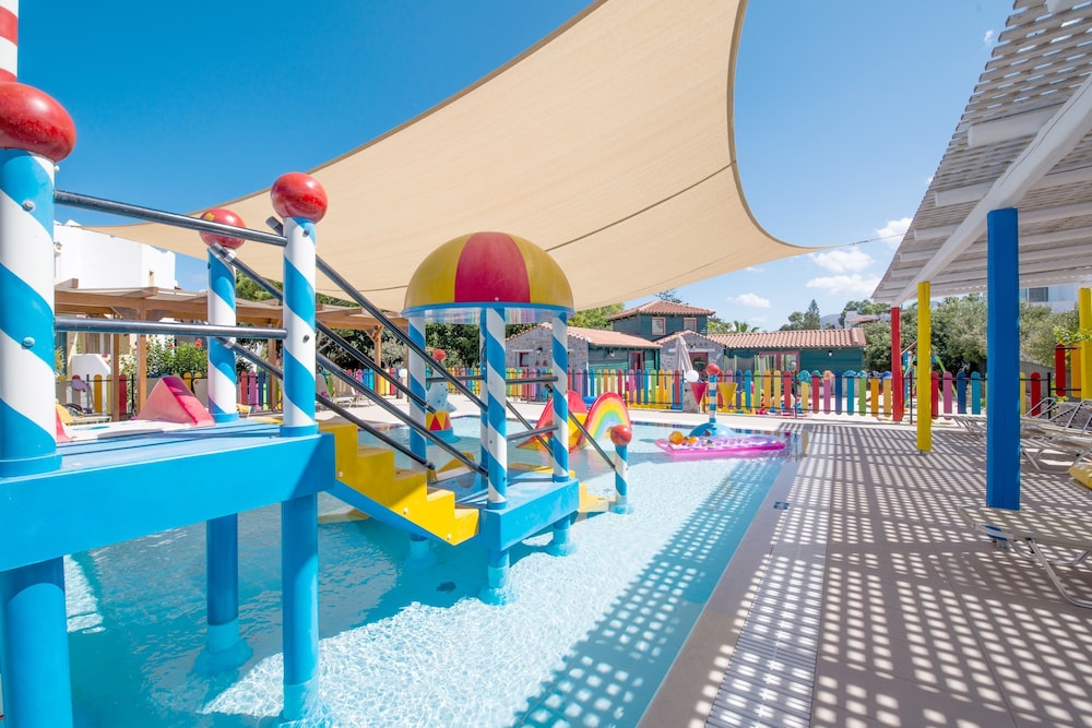 Alexander Beach Hotel & Village Resort 37/49