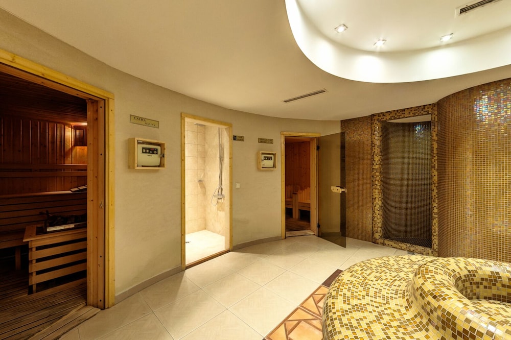 Hotel Arena 11/16