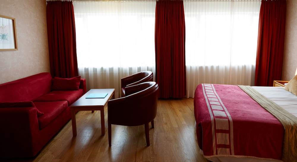 Fosshotel Raudara 25/55