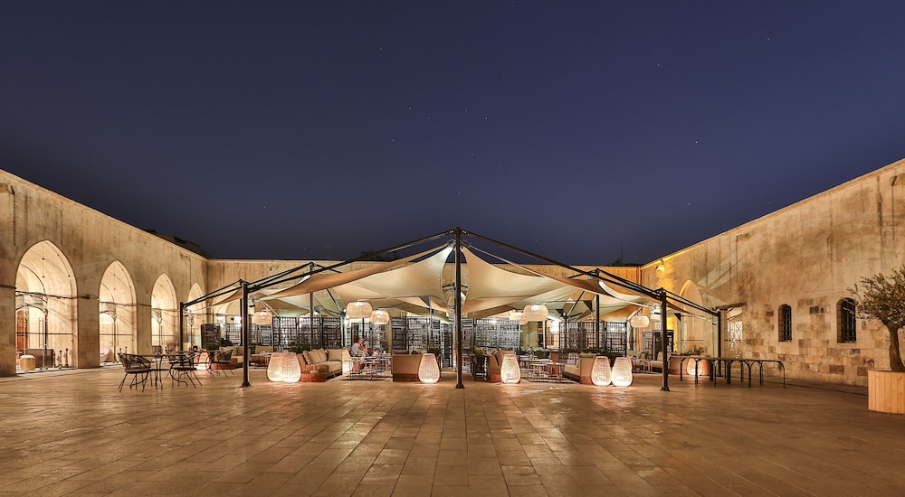 HSVHN Hotel Hisvahan 39/43