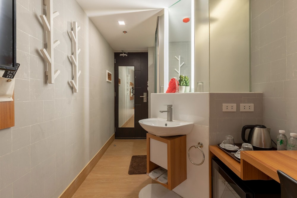 Selah Pods Hotel Manila 29/69