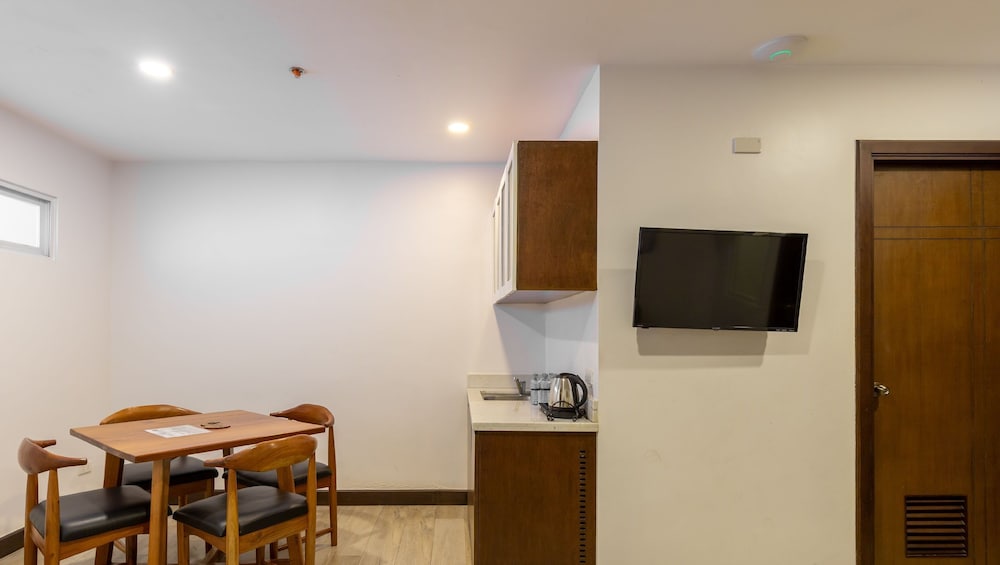 The Podium Boutique Hotel 34/40