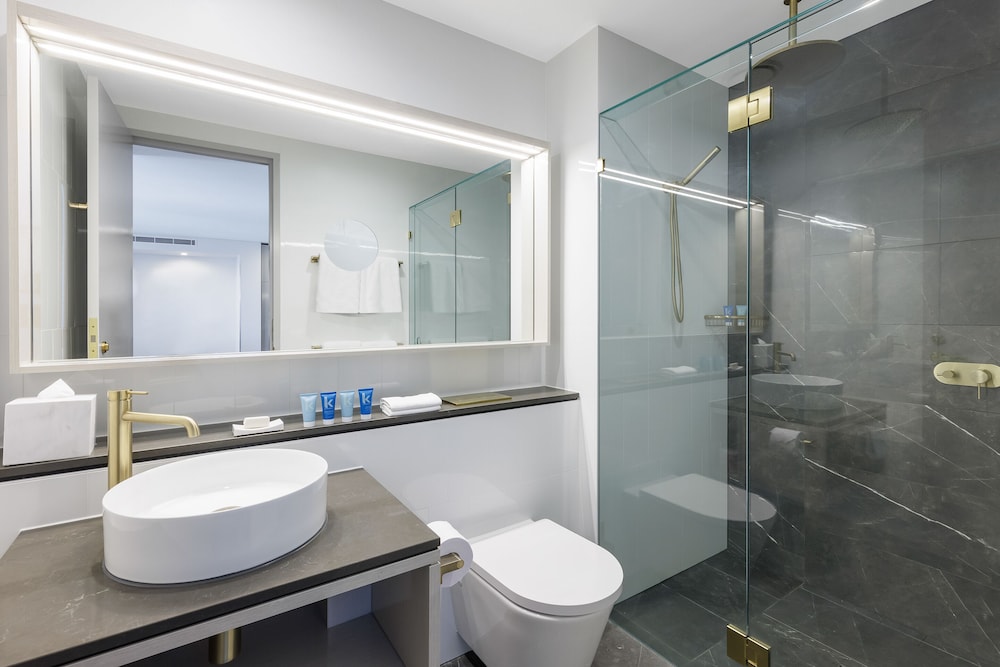 Meriton Suites Surfers Paradise 50/50