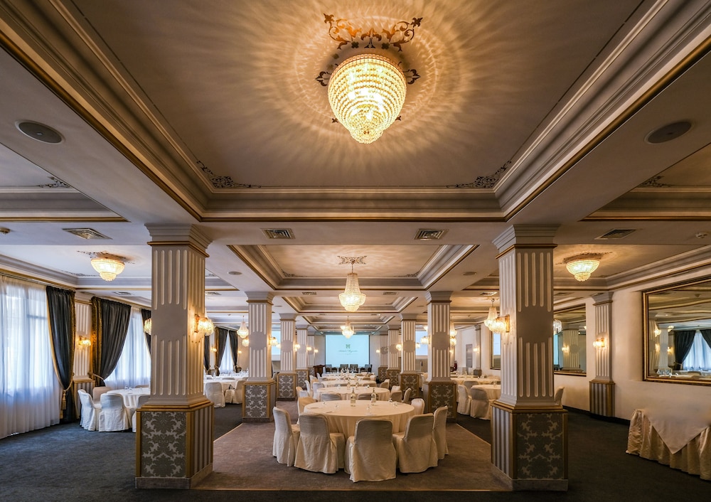 Hotel Majestic Tunis 50/64