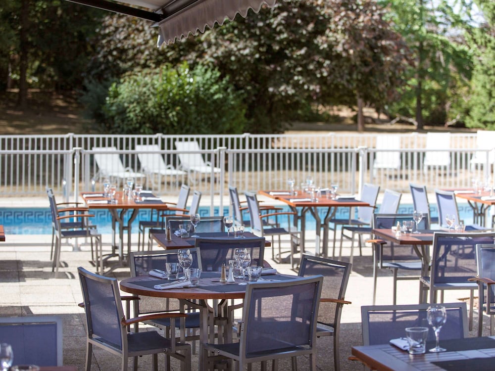 NOVOTEL MASSY PALAISEAU 60/80
