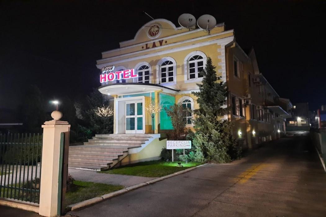 Hotel Lav 14/82