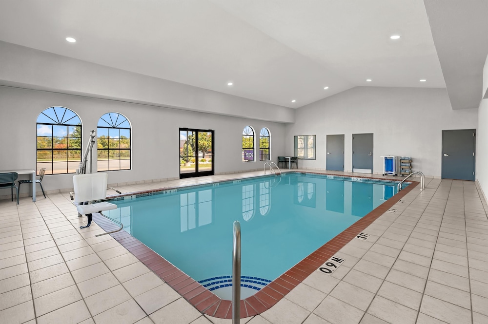swimming pool spa
