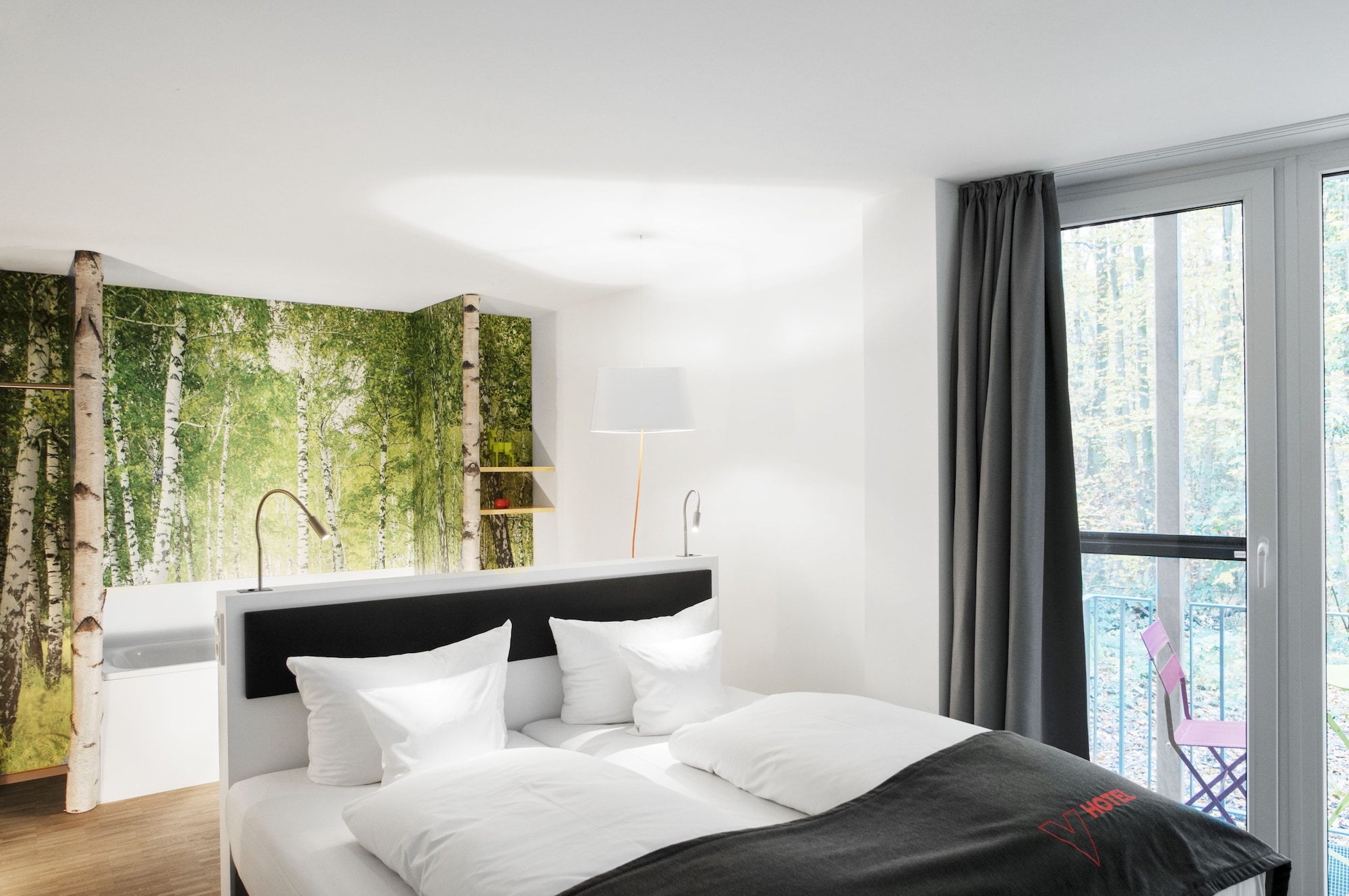 suite, balcony