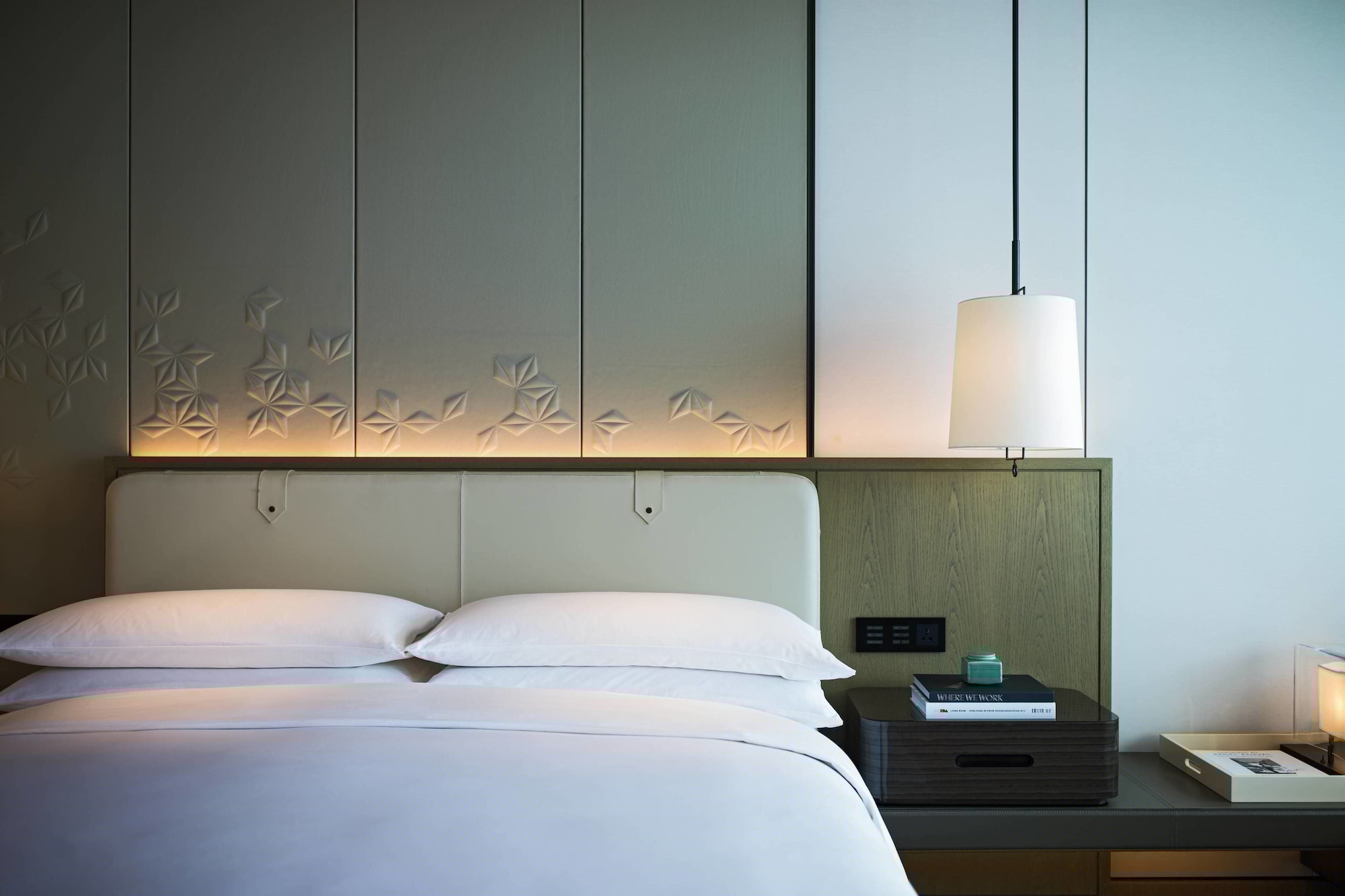 Room, King Bed, Bay View