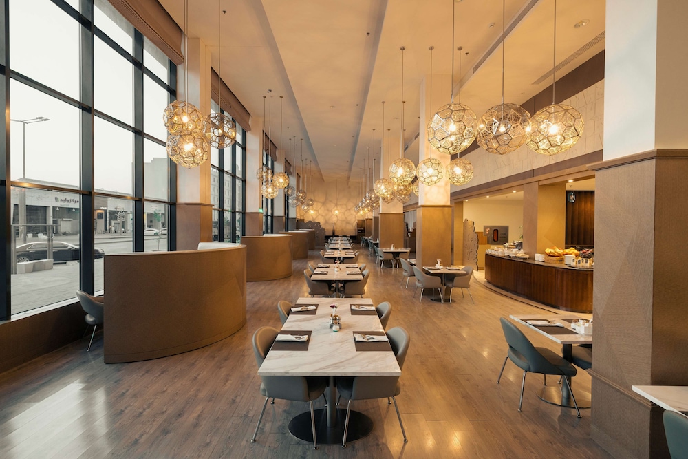 فندق راديسون بلو - بريدة(Radisson Blu Hotel Buraidah) 52/75
