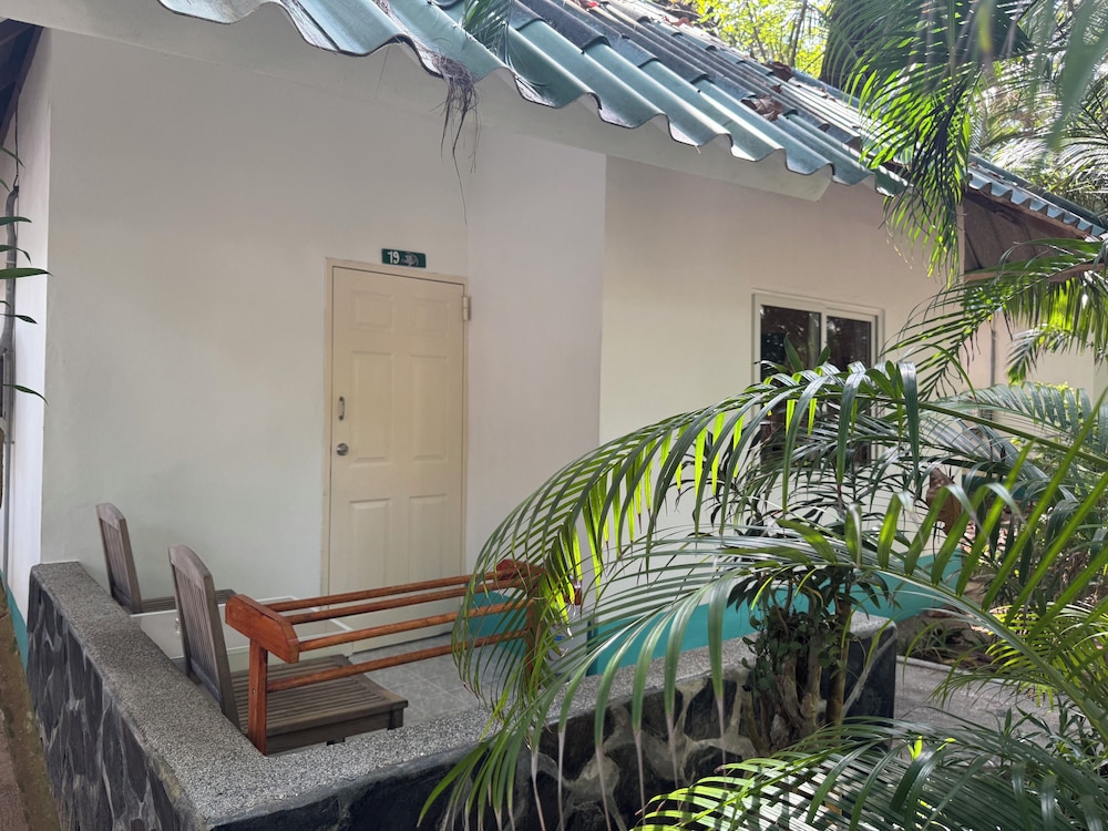 Lanta Island Resort 2/69