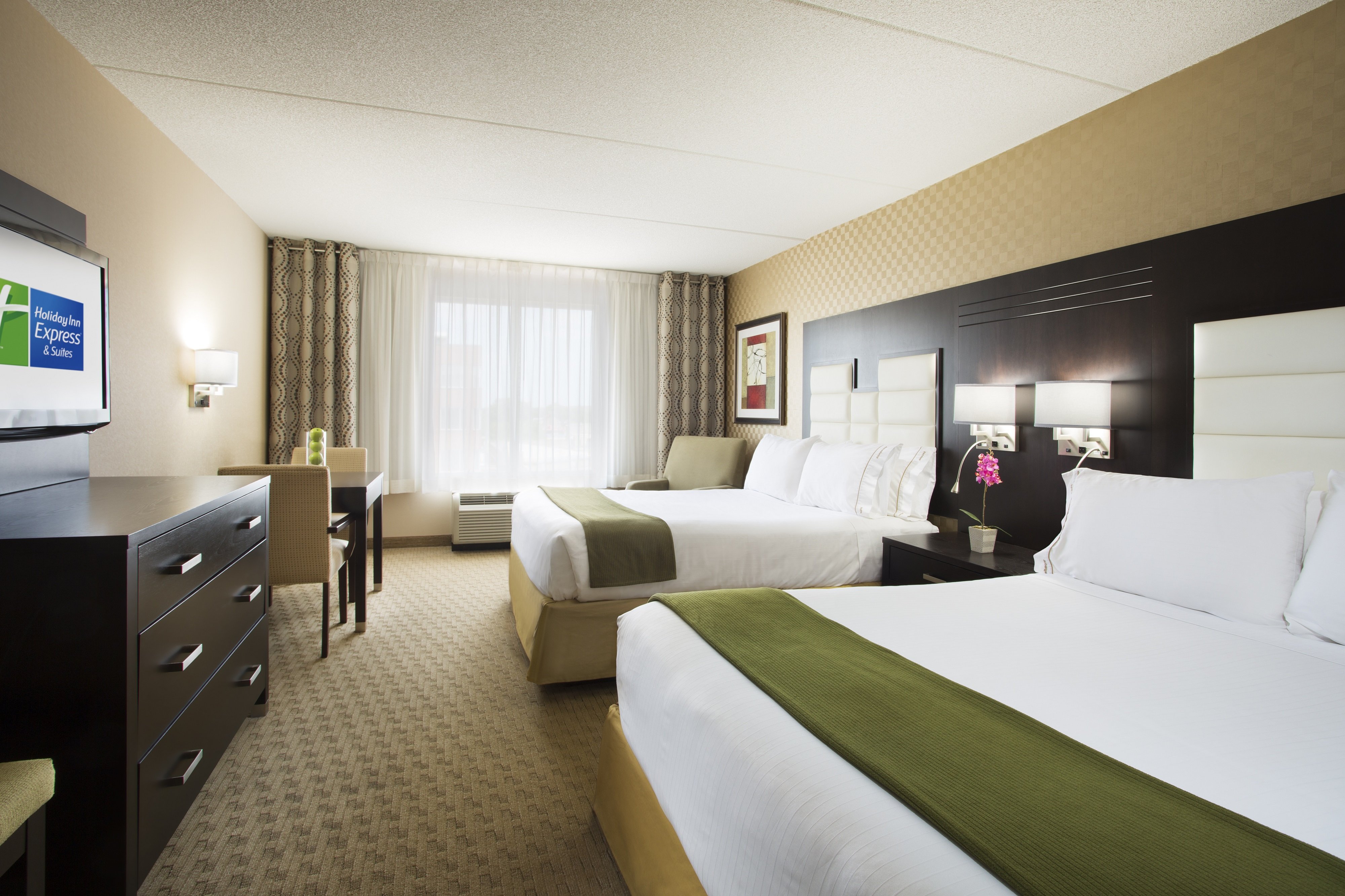 Holiday Inn Express Ottawa West Nepean 4/32