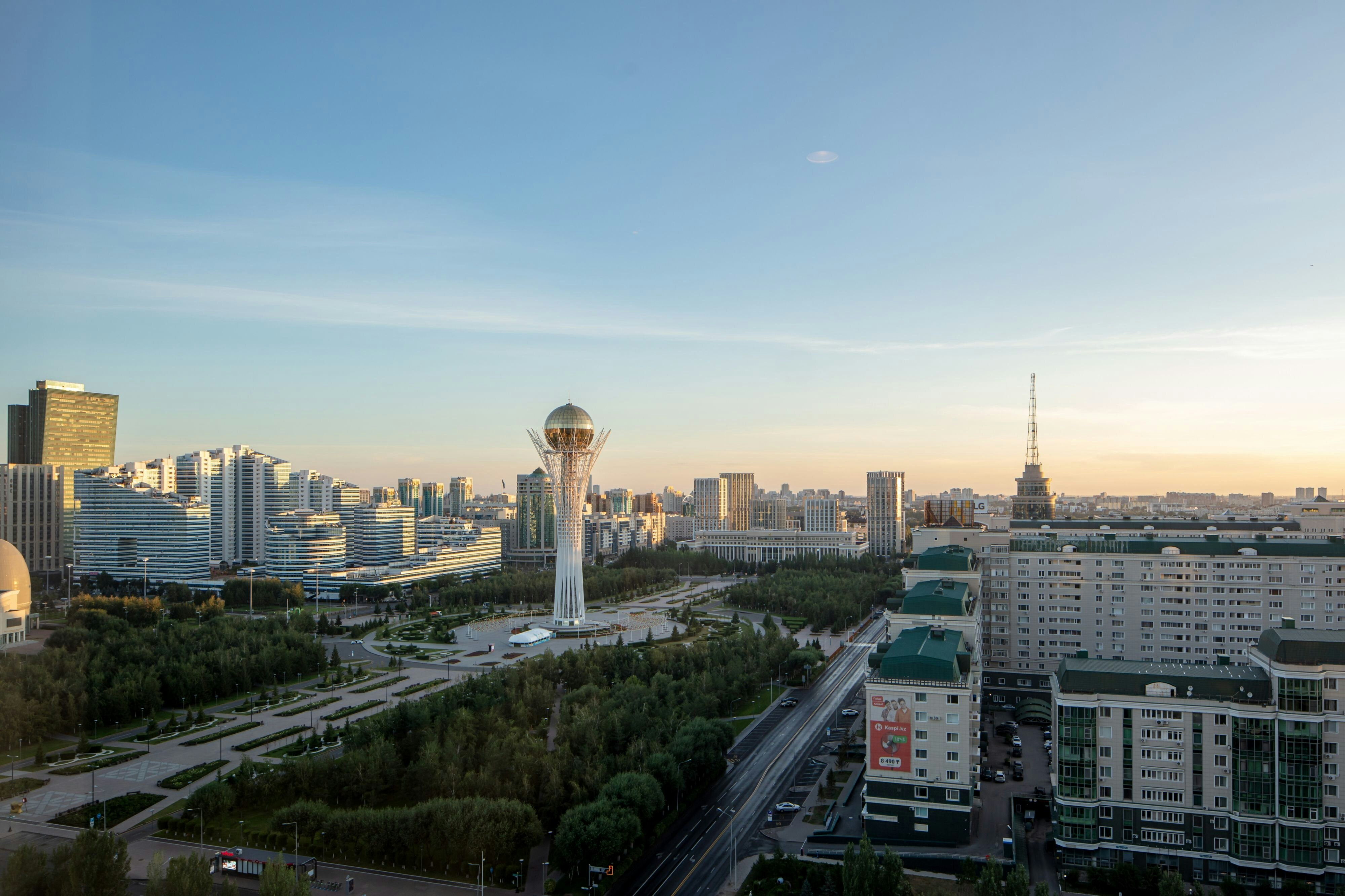 THE RITZ-CARLTON ASTANA 38/39